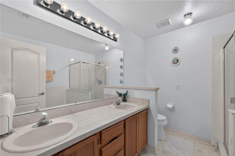 4 bedroom Single Family Residence at 500 Waterscape Way, Waterford Lakes Tr N24, Orlando — photo 4