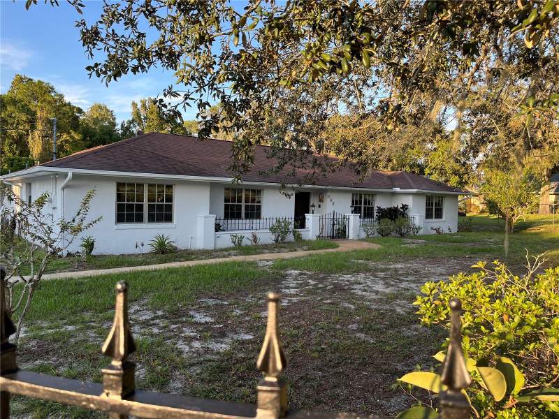 6 bedroom Single Family Residence at 230 BAY MEADOW ROAD, HENSONS ACRES, LONGWOOD — photo 3