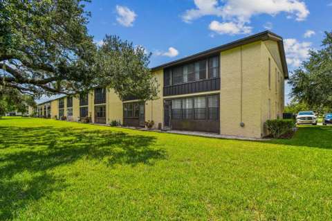 4829 Onyx Lane #101, home for sale in New Port Richey 34652