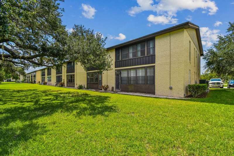 2 bedroom Condominium at 4829 Onyx Lane #101, Gulf Harbors Condo, New Port Richey — photo 1