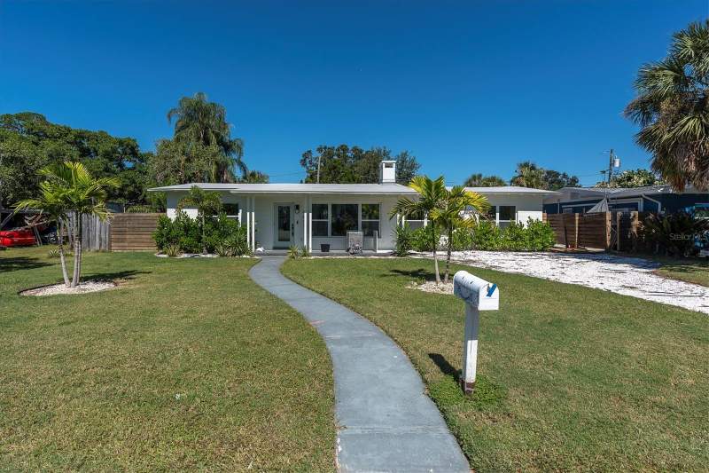 3 bedroom Single Family Residence at 4811 Del Rio Way, Baywood Sub, Gulfport — photo 2