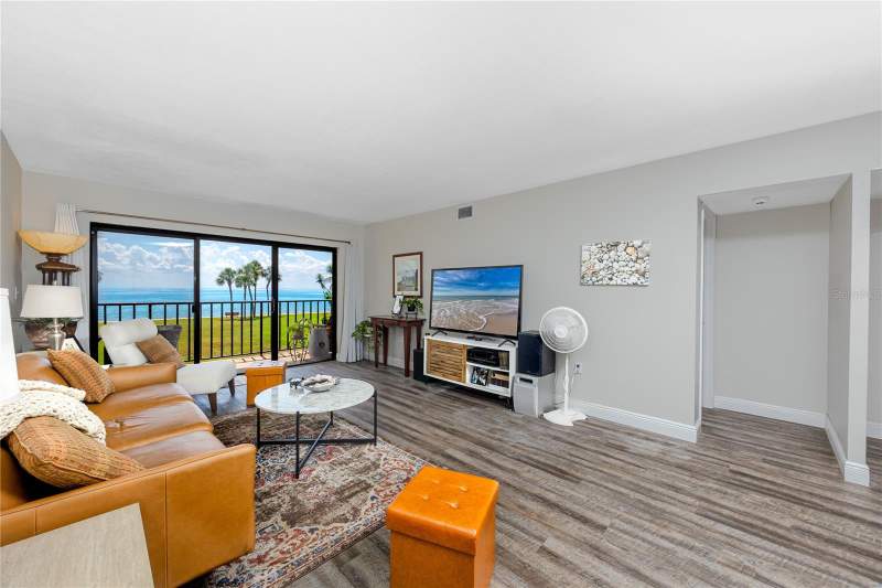 2 bedroom Condominium at 7530 Sunshine Skyway Lane #115, Seapointe Terrace Condo, St Petersburg — photo 2