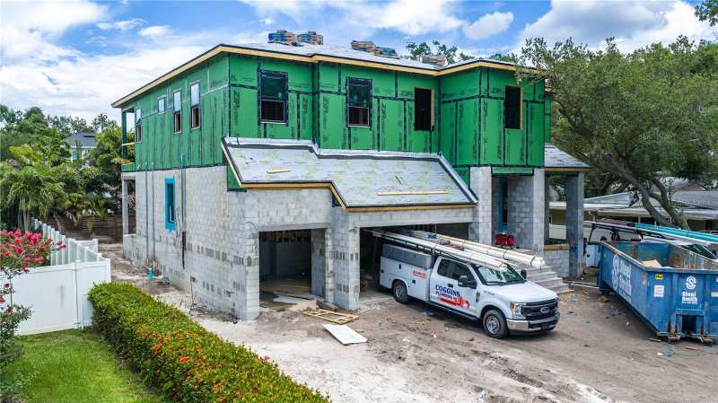 5 bedroom Single Family Residence at 3618 S Gardenia Avenue, Bel Mar Shores Rev, Tampa — photo 1