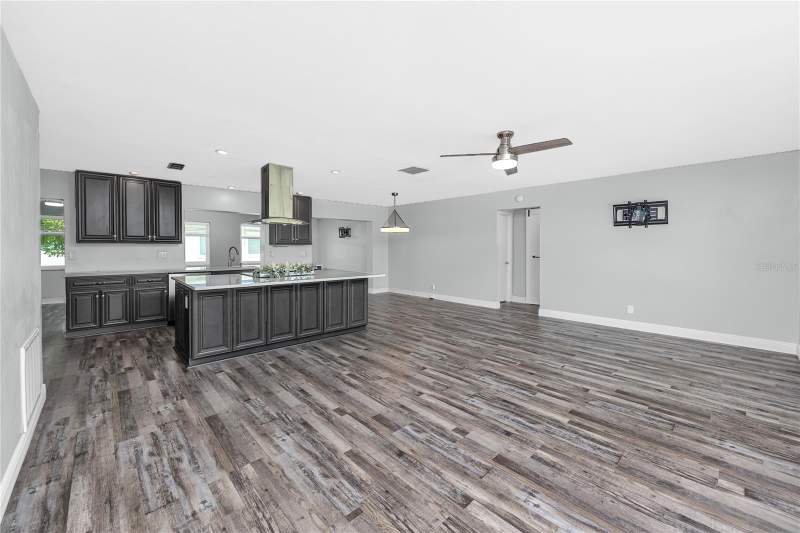 2 bedroom Single Family Residence at 3455 100th Avenue, Mainlands Of Tamarac By The Gulf Unit 4 Condo, Pinellas Park — photo 4