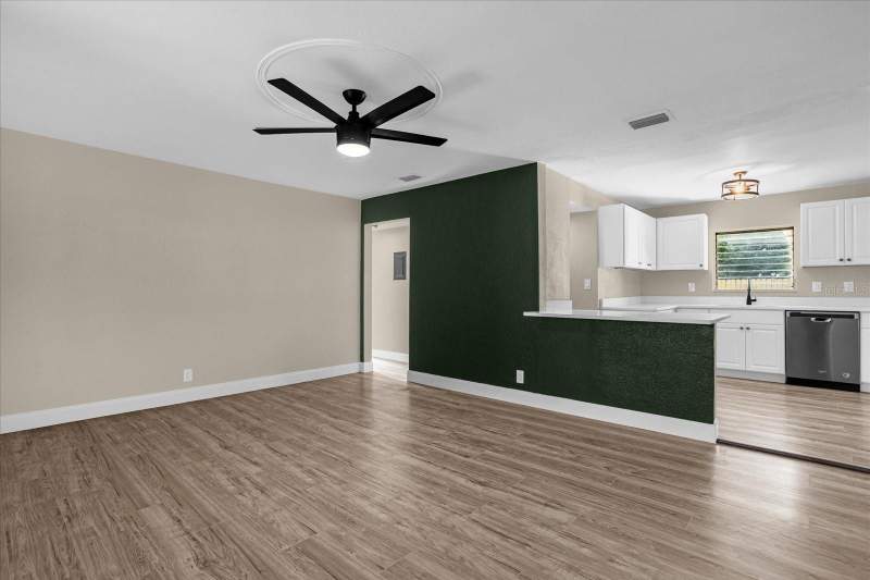 3 bedroom Single Family Residence at 1008 10th Street, Mason & Carswells Holly Hill, Daytona Beach — photo 5