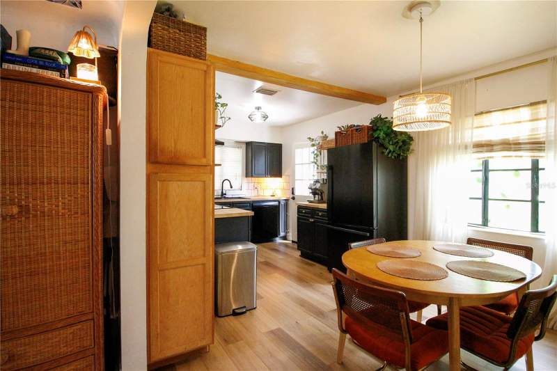 2 bedroom Single Family Residence at 3920 5th Avenue, Roberts Sub, St Petersburg — photo 3