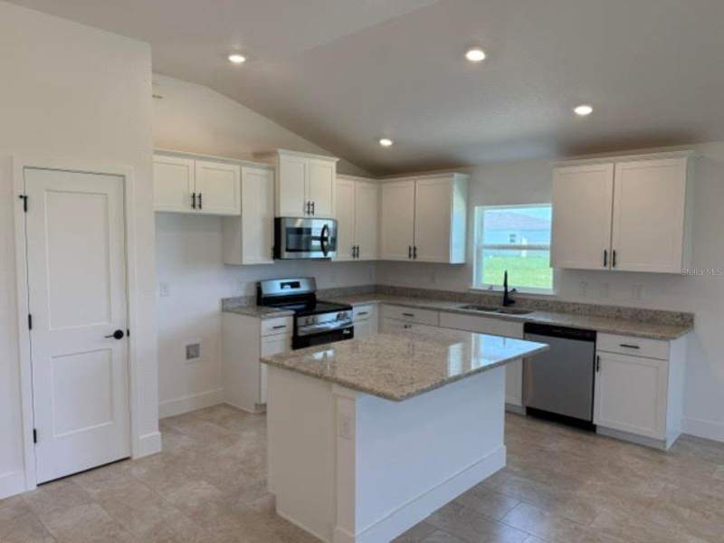 3 bedroom Single Family Residence at 2397 NW 23rd Avenue, West Oak, Ocala — photo 3