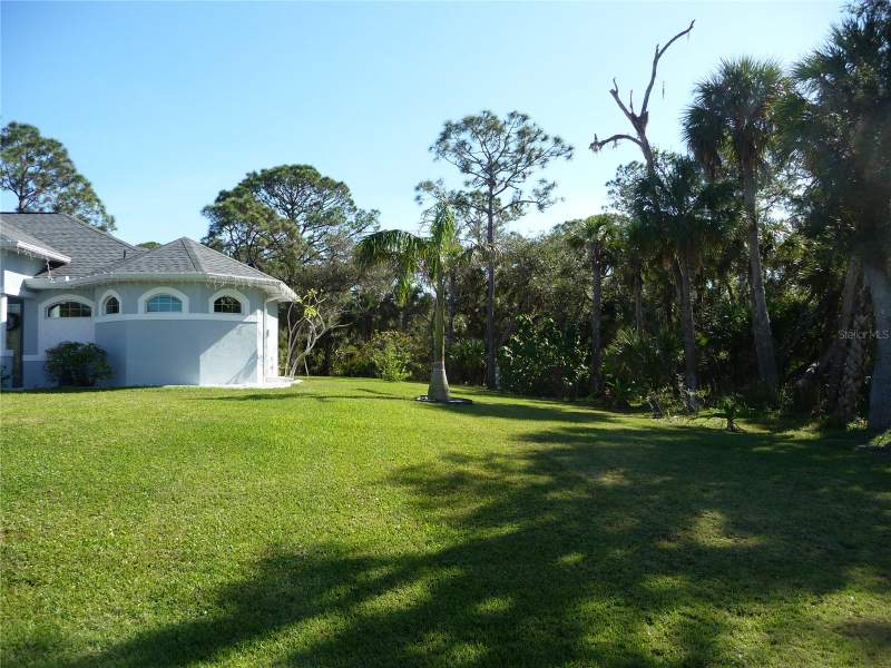 3 bedroom Single Family Residence at 380 Hoffer Street, Port Charlotte Sec 024, Port Charlotte — photo 5