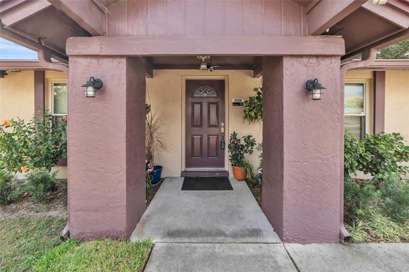 6 bedroom Single Family Residence at 3509 King George Lane, Kingsway Downs Unit Three, Seffner — photo 2