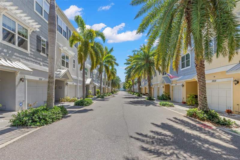 4 bedroom Townhouse at 5918 Anchorage Way, Cove At Loggerhead Marina, St Petersburg — photo 4