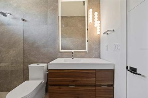 2201 N Glenwood Drive, Tampa FL - photo 19 of 20