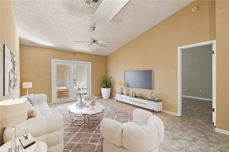 2 bedroom Villa at 534 Natingham Close, Daventry Square, Palm Harbor — photo 3