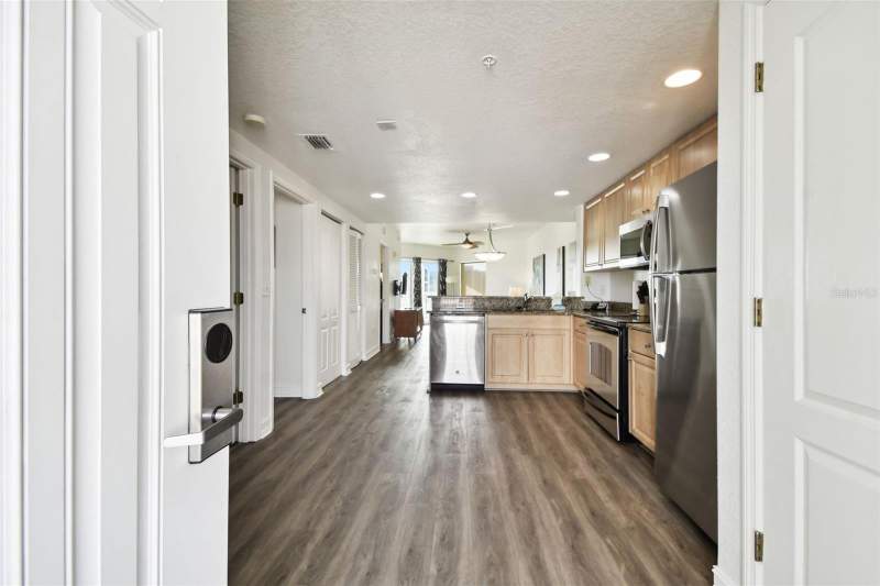 2 bedroom Condo - Hotel at 11605 Gulf Boulevard #502, Crystal Palms Bch Resort At Treasure Island Condo, Treasure Island — photo 5