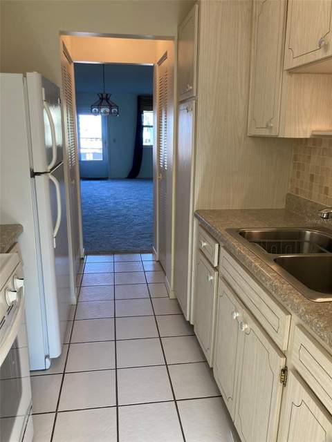 5750 80th Street #C202, St Petersburg FL - photo 18 of 67
