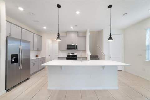 4371 Creek Cove Lane, Kissimmee FL - photo 7 of 27