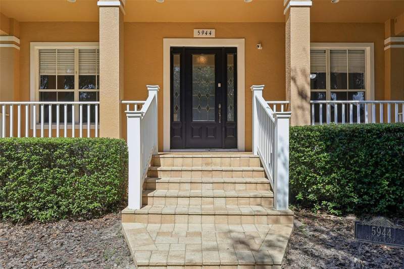 4 bedroom Single Family Residence at 5944 Caymus Loop, Keenes Pointe, Windermere — photo 4