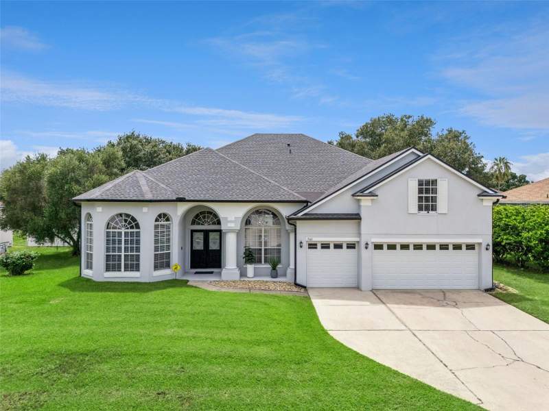 5 bedroom Single Family Residence at 13163 Lakeshore Grove Drive, Wintermere Harbor, Winter Garden — photo 3
