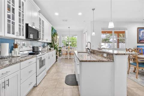 8819 Tatara Street, Orlando FL - photo 11 of 47