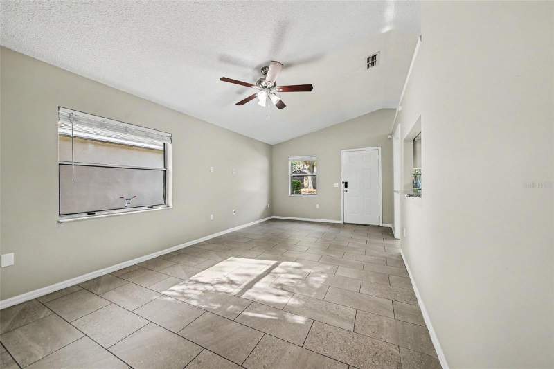 3 bedroom Single Family Residence at 2710 Lorraine Drive, Leesburg Westside Oaks, Leesburg — photo 5