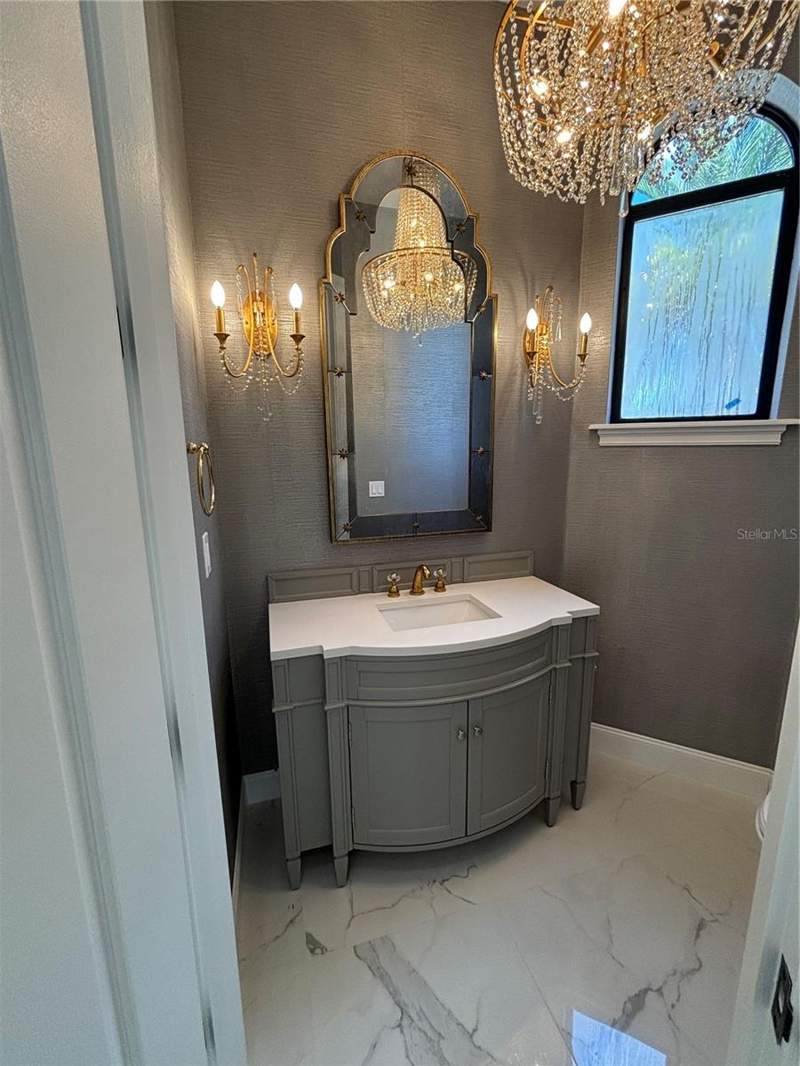 8 bedroom Single Family Residence at 1040 Sweetwater Club Boulevard, Sweetwater Club Unit 4, Longwood — photo 5