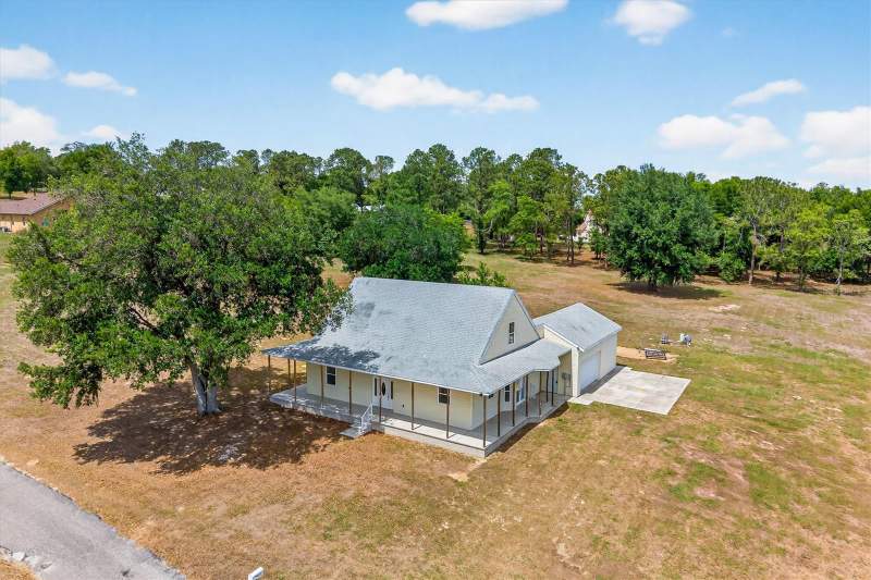 4 bedroom Single Family Residence at 38327 Hamrich Drive, Zephyrhills Colony Co, Dade City — photo 2