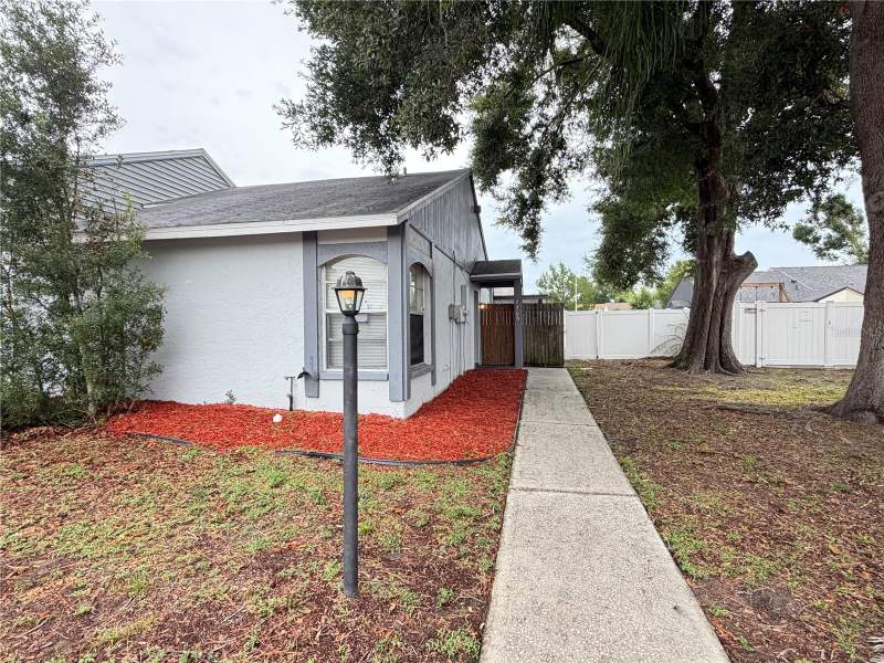 2 bedroom Single Family Residence at 7705 Citronella Court, Citrus Pointe Unit 1, Tampa — photo 4