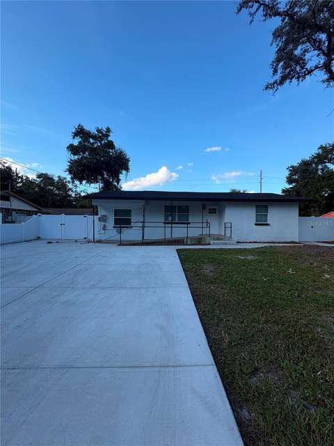 122 E 130Th Avenue, home for sale in Tampa 33612