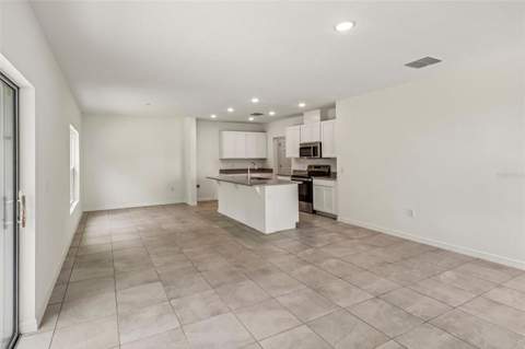 1113 Majesty Palm Circle, Deland FL - photo 7 of 25