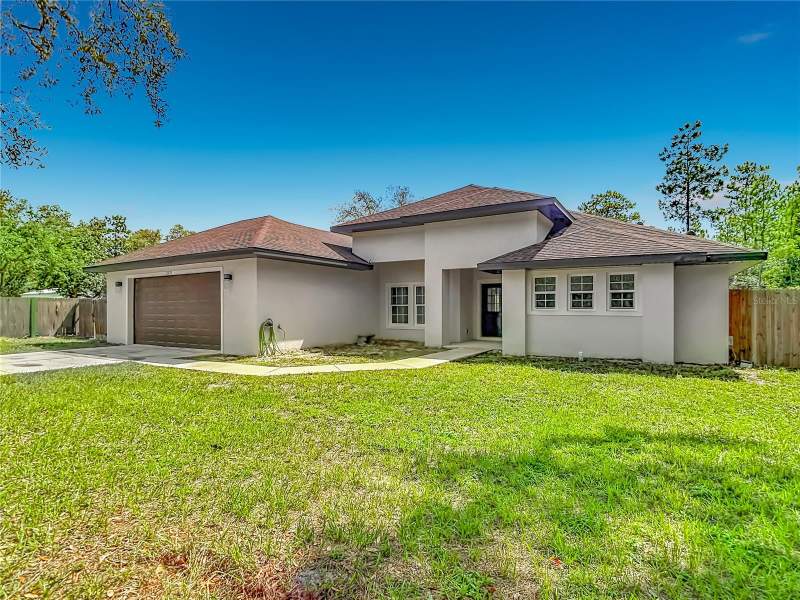 4 bedroom Single Family Residence at 15032 Hummingbird Road, Royal Highlands, Weeki Wachee — photo 2
