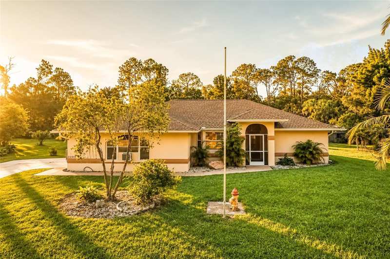 3 bedroom Single Family Residence at 2209 Tropicaire Boulevard, North Port Estates, North Port — photo 1