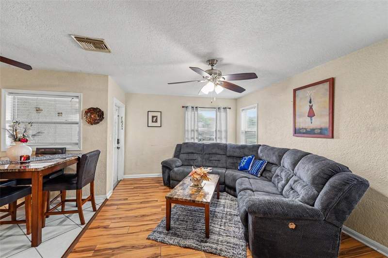 3 bedroom Single Family Residence at 1464 Druid Road, Breeze Hill, Clearwater — photo 4