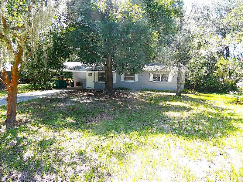 3 bedroom Single Family Residence at 106 Willard Avenue, Fruitland Park Gardenia Sub, Fruitland Park — photo 2