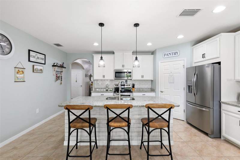 4 bedroom Single Family Residence at 3215 Birchin Lane, Lindsford Ph 2A, Fort Myers — photo 5