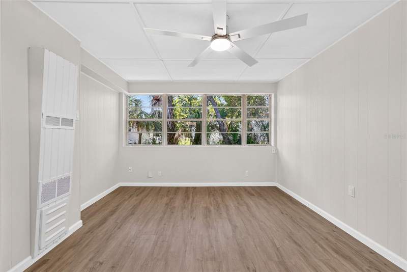 2 bedroom Single Family Residence at 1202 E Caroline Street, Tavares Minnetonka, Tavares — photo 2