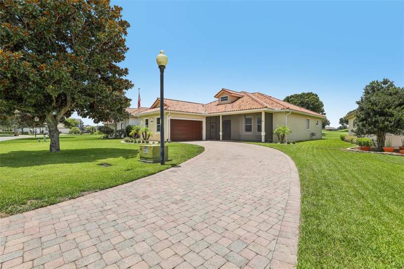 3 bedroom Single Family Residence at 30418 Island Club Drive, Deer Island Club Pt Rep A Tr C-1, Deer Island — photo 2