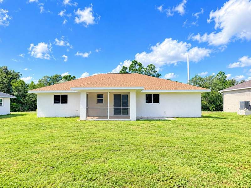 3 bedroom Single Family Residence at 563 Verona Street, Port Charlotte Sec 008, Port Charlotte — photo 2
