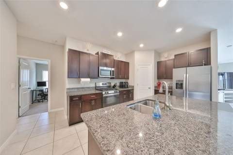 9316 Channing Hill Drive, Ruskin FL - photo 17 of 43