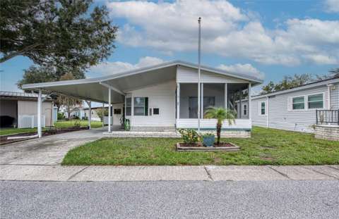 82 Pelican Drive, golf community for sale in Oldsmar