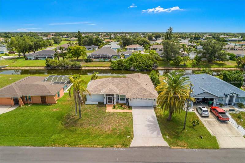 3 bedroom Single Family Residence at 257 Bunker Road, Rotonda West Pebble Beach, Rotonda West — photo 4