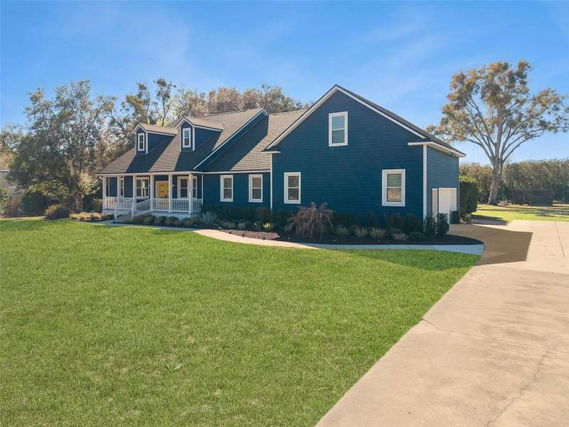 5 bedroom Single Family Residence at 32345 WOLFS TRAIL, WOLF BRANCH VILLAGE PH 01, SORRENTO — photo 4