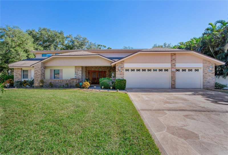 4 bedroom Single Family Residence at 10353 Barry Drive, Barry Estates, Largo — photo 1