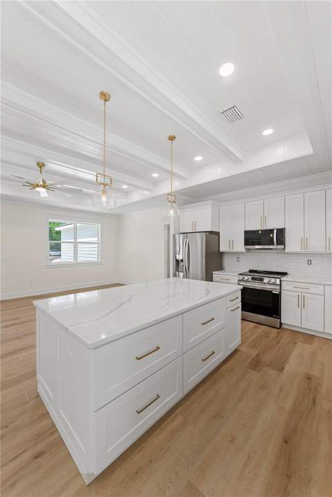 35425 Nutmeg Drive, Webster FL - photo 11 of 47