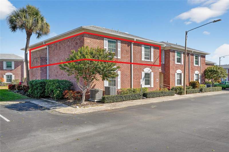 3 bedroom Condominium at 3910 37th Street #39, Patriot Square Apts, St Petersburg — photo 2