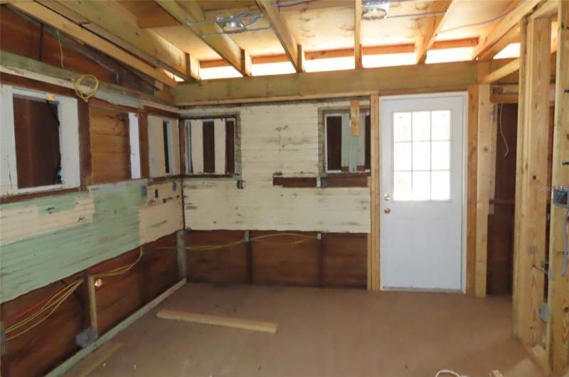 3 bedroom Single Family Residence at 1223 E Crawford Street, Crawford Place, Tampa — photo 2