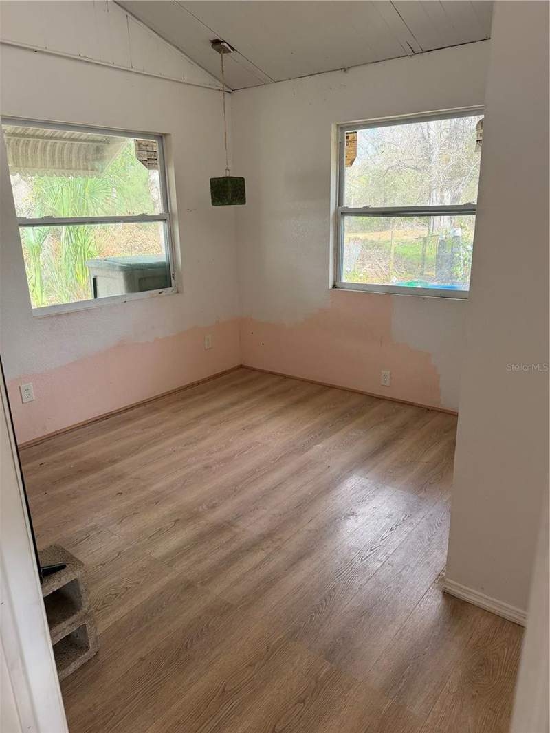1 bedroom Single Family Residence at 1211 NW Eucalyptus Avenue, Tall Pines Estates, Arcadia — photo 5
