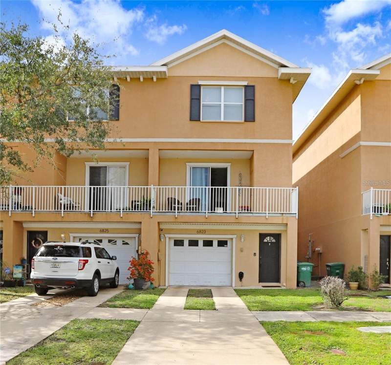 Thomas Townhomes