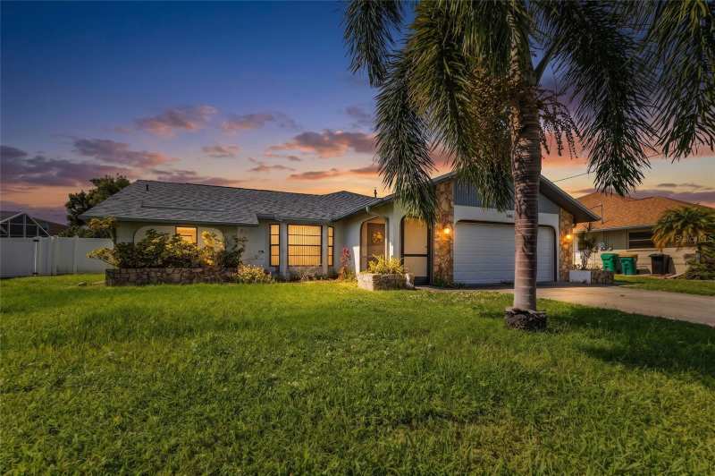 2 bedroom Single Family Residence at 9261 Steubenville Avenue, Port Charlotte Sec 084, Englewood — photo 1