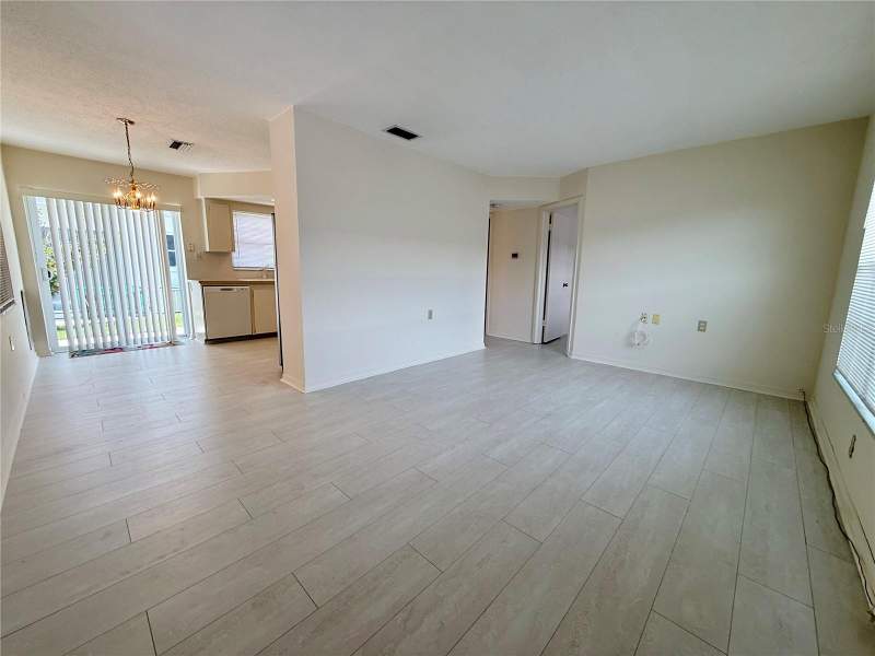 2 bedroom Villa at 7847 39th Terrace, Tyrone Villas No 4, St Petersburg — photo 3