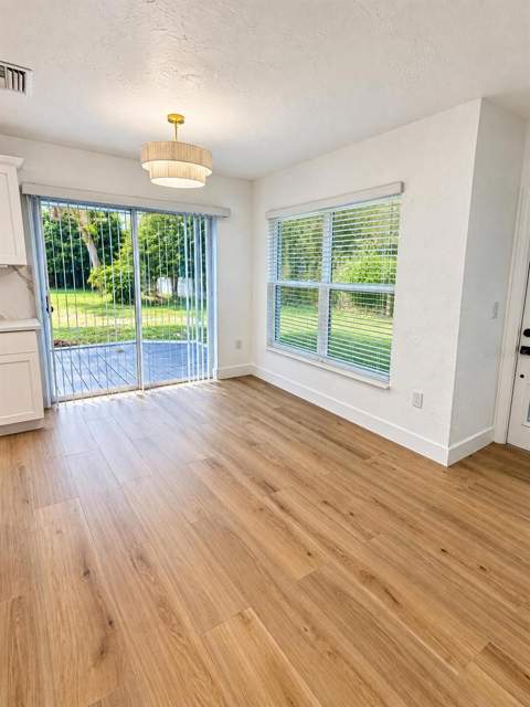 447 Zephyr Road, Venice FL - photo 6 of 6