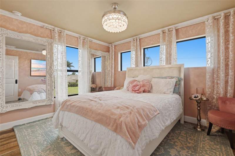 5 bedroom Single Family Residence at 2709 NW 41st Avenue, Cape Coral, Cape Coral — photo 5